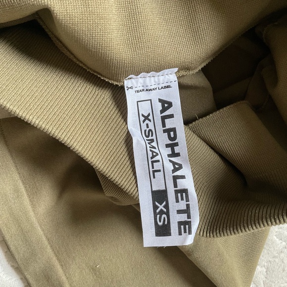 NWT Alphalete Amplify Shorts - Picture 5 of 5